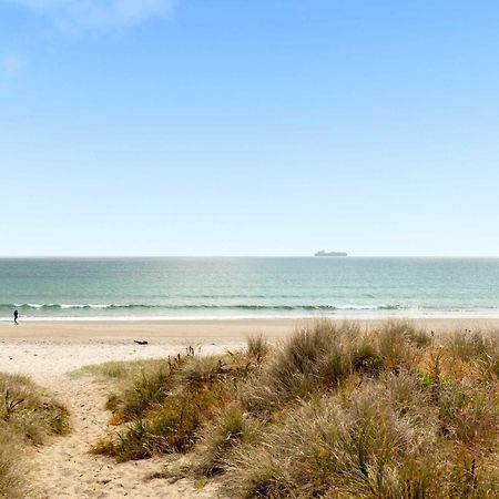 Beach Side Bliss - Oceanside Mount Maunganui Luaran gambar