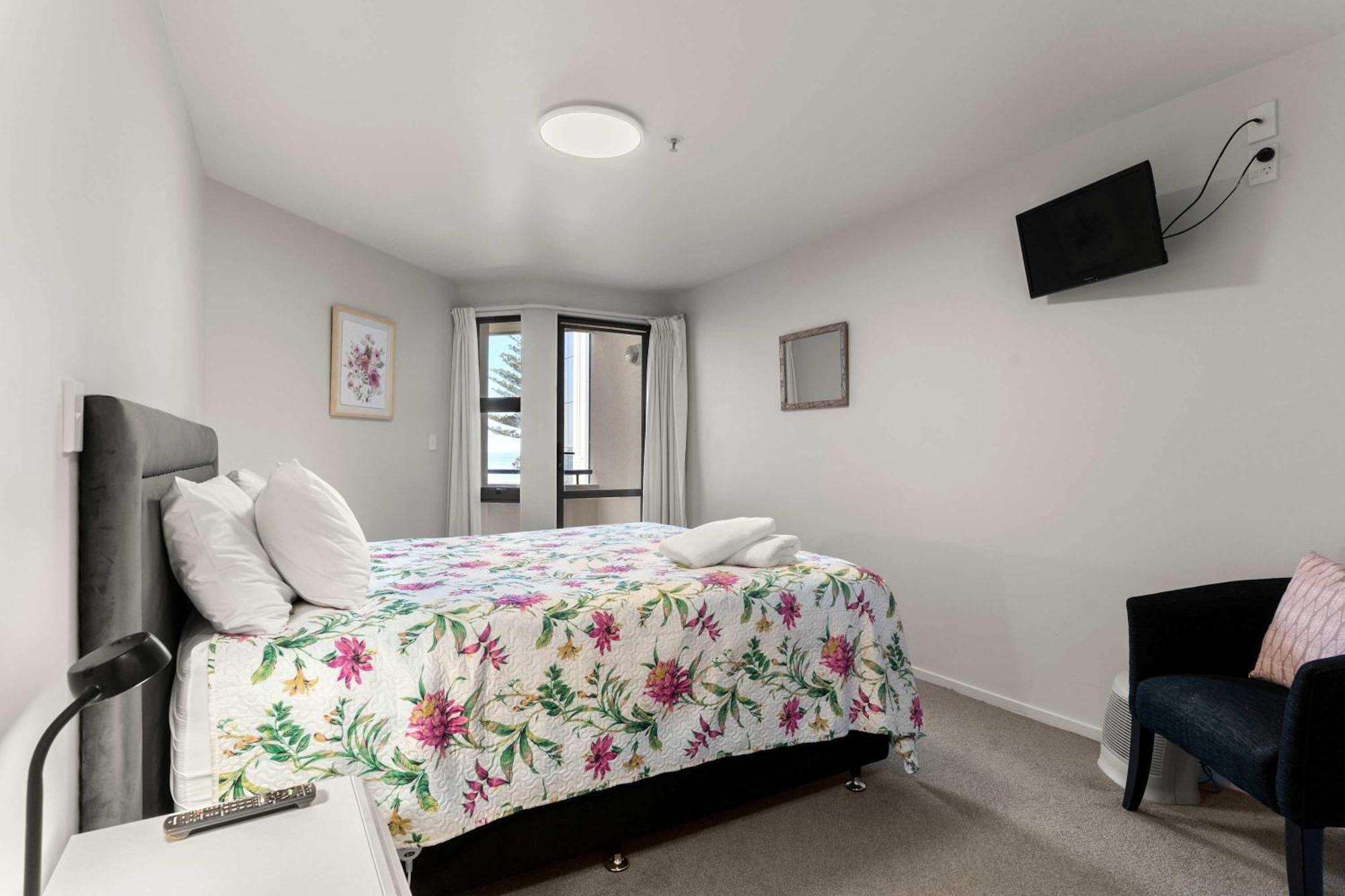 Beach Side Bliss - Oceanside Mount Maunganui Luaran gambar