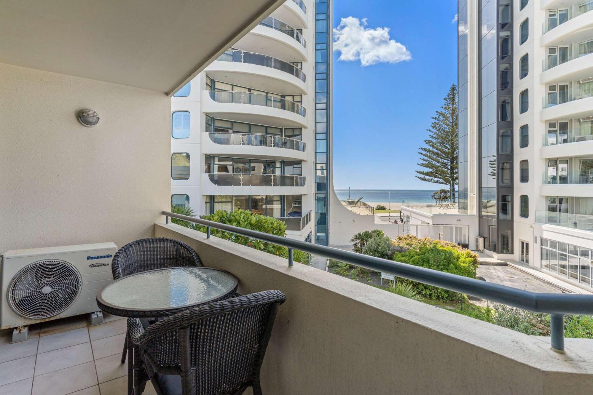 Beach Side Bliss - Oceanside Mount Maunganui Luaran gambar